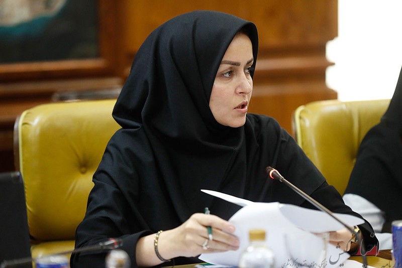 زن محور سلامتی جسمی، روانی و اجتماعی جامعه است
