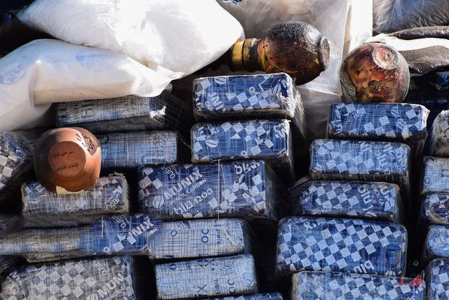 کشف بیش از ۷۰۰ کیلوگرم مواد مخدر توسط مرزبانان استان هرمزگان