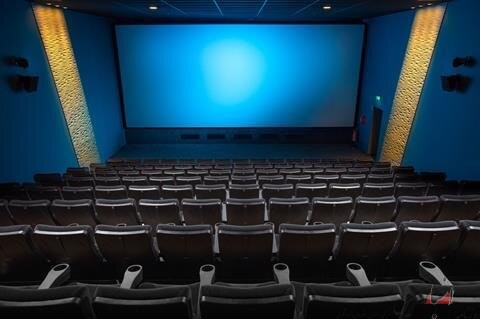 سینماها فردا برای بانوان رایگان است