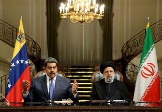 مادورو: به زودی شاهد شکل‌گیری جهان جدید خواهیم بود