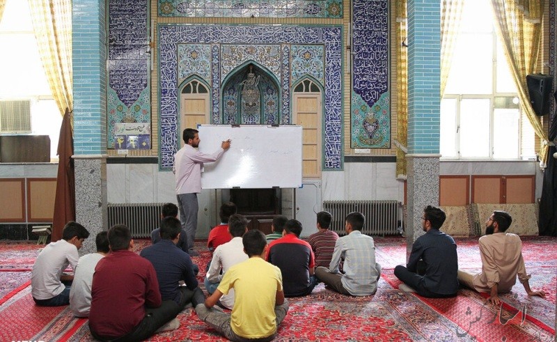 برگزاری دوره‌های تابستانی کودکان و نوجوانان