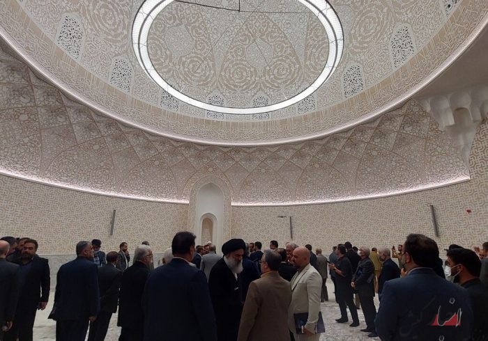 بهره برداری از مسجد ثامن الائمه در دل خلیج فارس به نیابت از مادر یک شهید