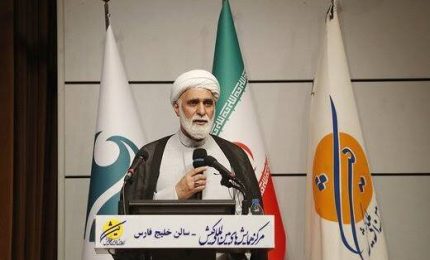 تأکید امام جمعه کیش بر ترویج اخلاق پهلوانی در ورزش